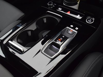 2025 AUDI Q6 E-TRON — миниатюра 38