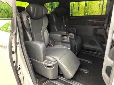 صورة 9 لـ 2023 TOYOTA ALPHARD