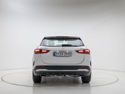 MERCEDES-BENZ GLA - 3