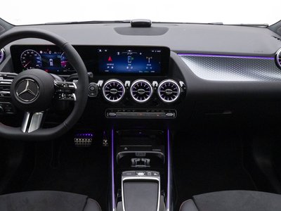 MERCEDES-BENZ GLA - 5