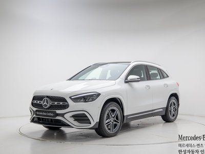 MERCEDES-BENZ GLA - 1