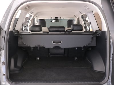 TOYOTA LAND CRUISER PRADO - 8