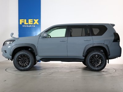 TOYOTA LAND CRUISER PRADO - 10