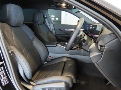 BMW 5 SERIES TOURING - 6