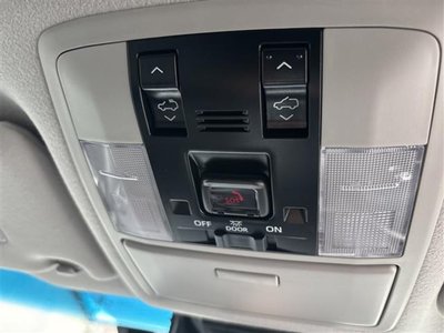 صورة مصغرة 33 لـ 2021 Toyota LAND CRUISER PRADO