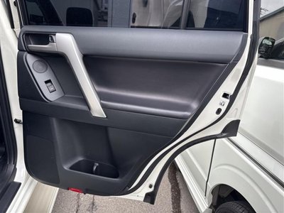 صورة مصغرة 36 لـ 2021 Toyota LAND CRUISER PRADO