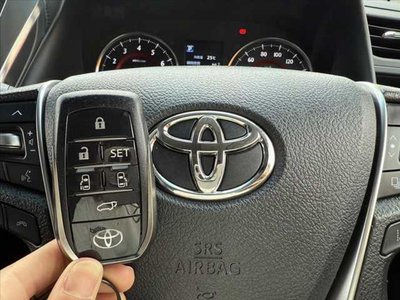 TOYOTA ALPHARD - 4