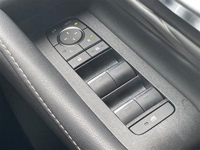 2025 Toyota ALPHARD — миниатюра 12