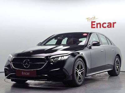 MERCEDES-BENZ E-CLASS - 1