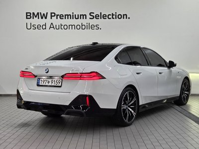 BMW 5 SERIES - 4