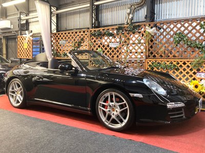 PORSCHE 911 CABRIOLET - 1