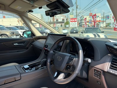 2025 Toyota ALPHARD — фото 5