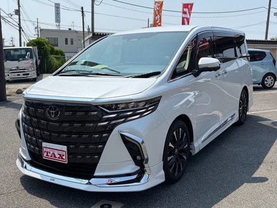 2025 Toyota ALPHARD — фото 1