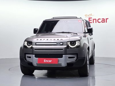 LAND ROVER DEFENDER - 2