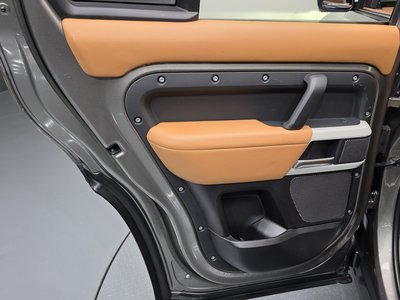 2022 LAND ROVER DEFENDER thumbnail 15