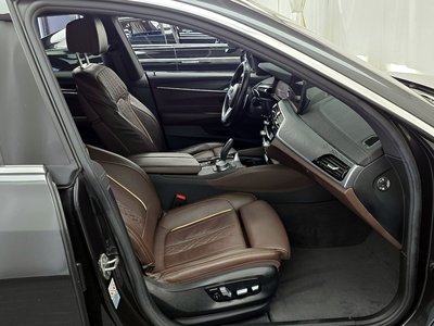 2022 BMW 6 SERIES GT — миниатюра 11