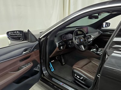 2022 BMW 6 SERIES GT — фото 10