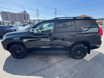 TOYOTA LAND CRUISER PRADO - 8