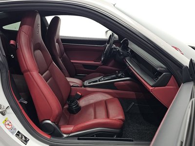 2020 Porsche 911 — миниатюра 16