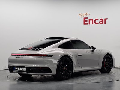 صورة 4 لـ 2020 Porsche 911