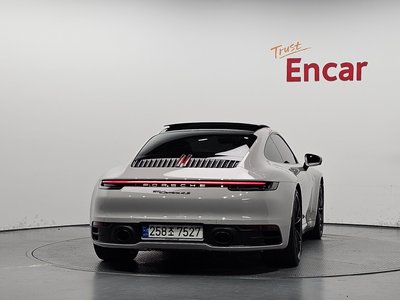 صورة 3 لـ 2020 Porsche 911
