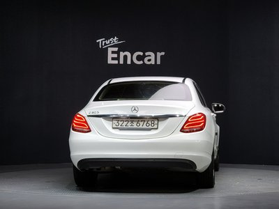 MERCEDES-BENZ C-CLASS - 4