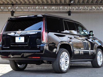 CADILLAC ESCALADE - 10