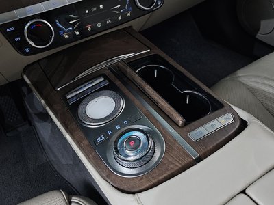 GENESIS G80 (RG3) - 9