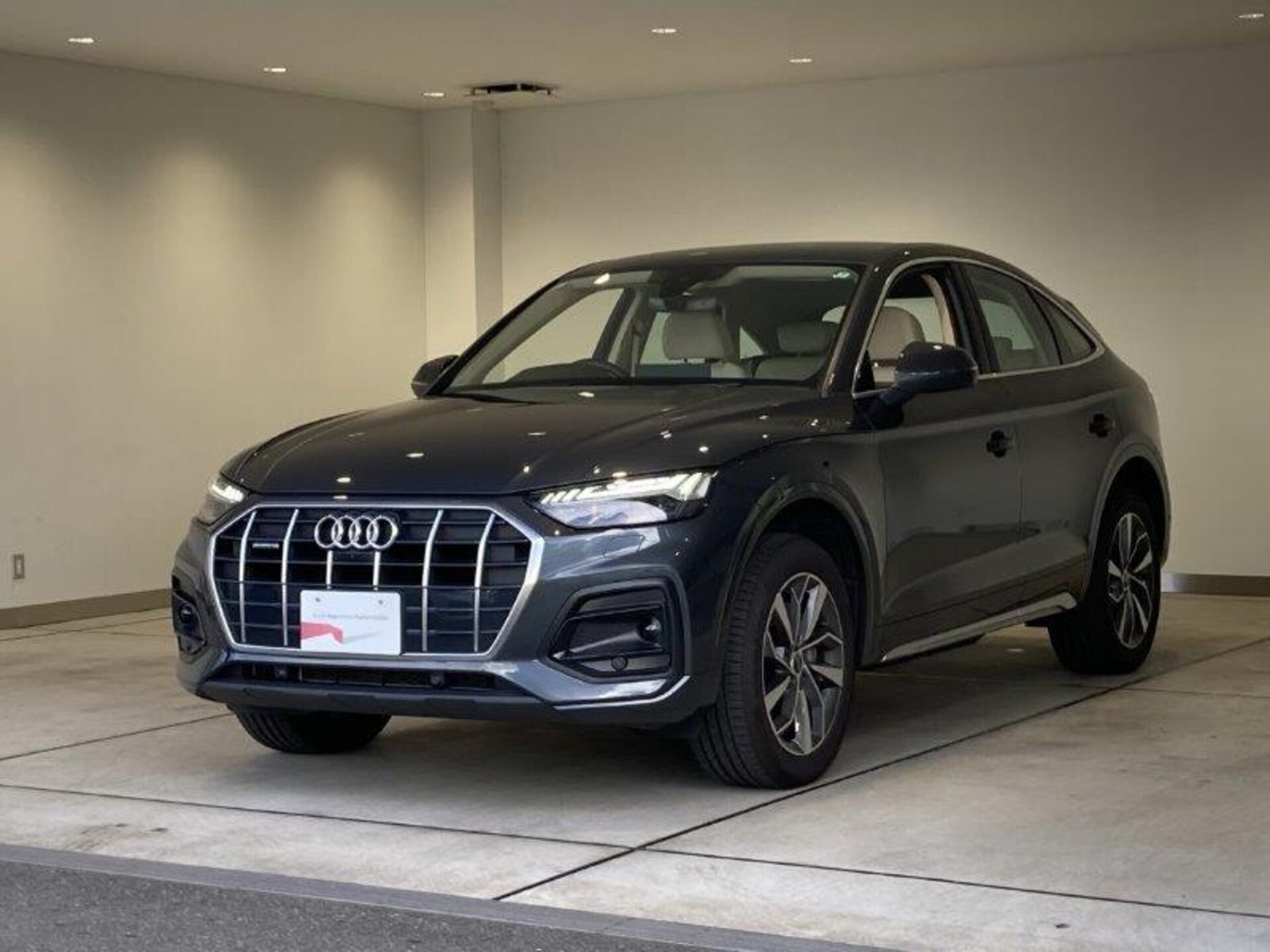 AUDI Q5 SPORTBACK - View 1