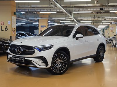 2025 Mercedes-BENZ GLC — фото 1