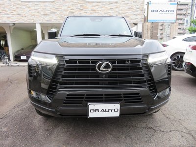 صورة 8 لـ 2025 LEXUS GX