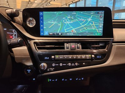 صورة 5 لـ 2023 Lexus ES