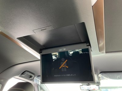 2026 Toyota ALPHARD — фото 9