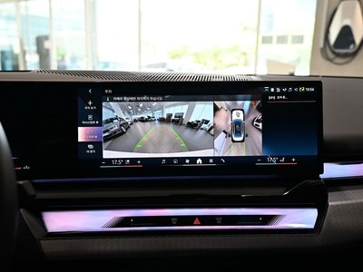 2025 BMW 5 SERIES 缩略图 15