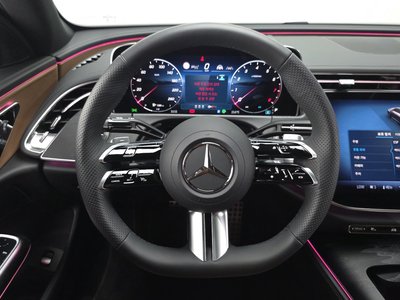 2025 Mercedes-BENZ E-CLASS 缩略图 20