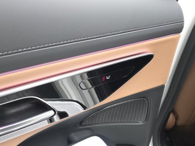 2025 Mercedes-BENZ E-CLASS 缩略图 28