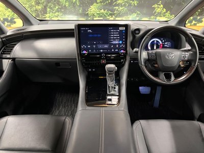 TOYOTA ALPHARD - 2