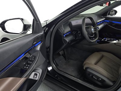2025 BMW I5 — миниатюра 13