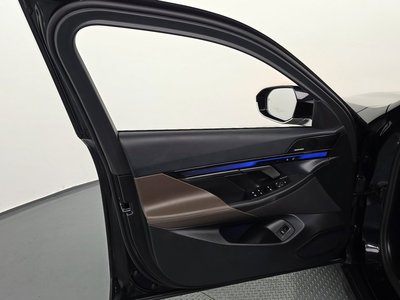 2025 BMW I5 — миниатюра 14