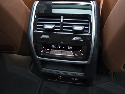 صورة مصغرة 35 لـ 2026 BMW X7