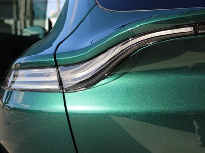 صورة مصغرة 45 لـ 2025 Aston Martin DBX