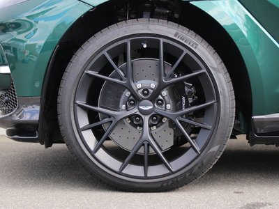 صورة 4 لـ 2025 Aston Martin DBX