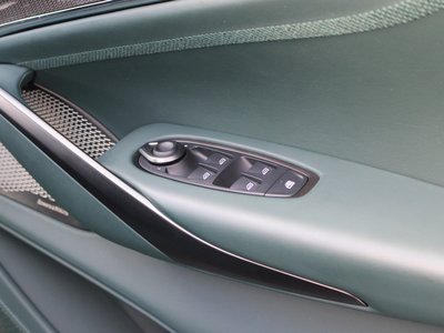 صورة مصغرة 30 لـ 2025 Aston Martin DBX