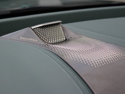 صورة مصغرة 29 لـ 2025 Aston Martin DBX