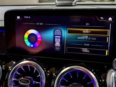 MERCEDES-BENZ GLB - 9