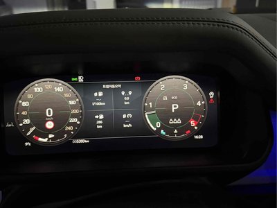 LAND ROVER DEFENDER - 9