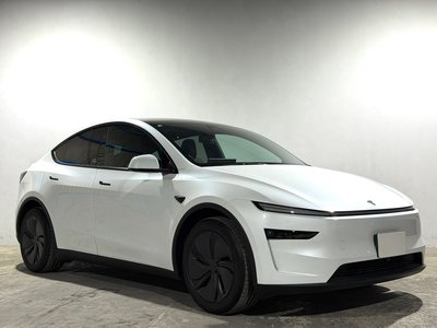 2026 Tesla MODEL Y — фото 2