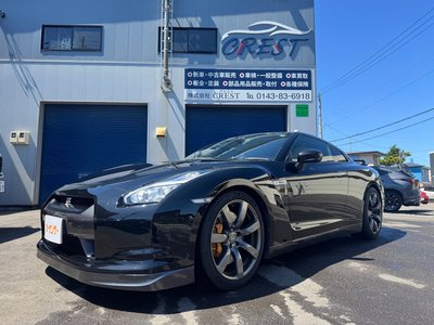 NISSAN GT-R