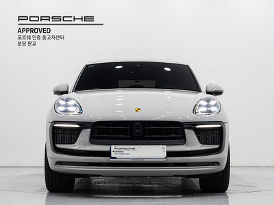 PORSCHE MACAN - 3
