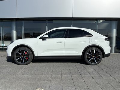 PORSCHE MACAN - 2